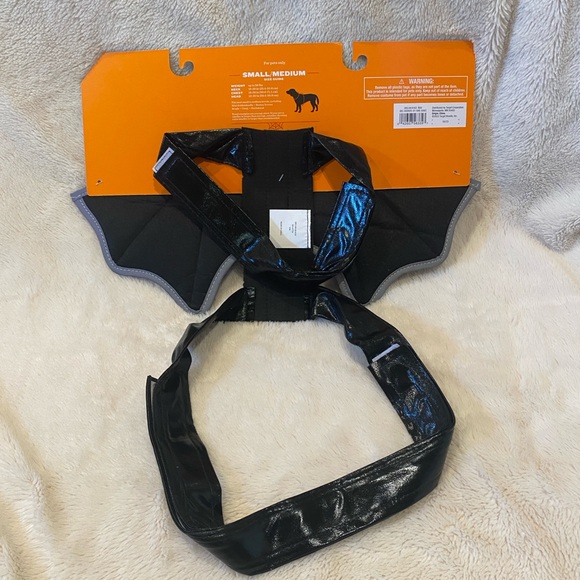 Hyde and Eek! Boutique Reflective Bat Wings Dog Pet Costume Halloween Sz S/M NWT - Picture 3 of 7